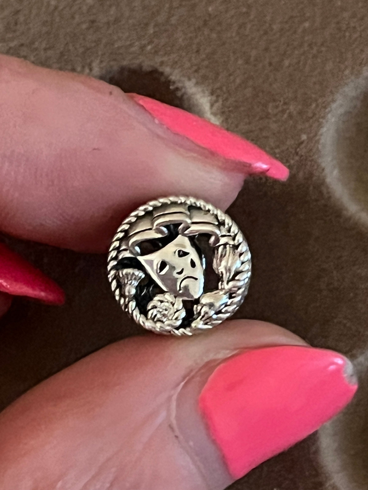 Pandora drama mask charm