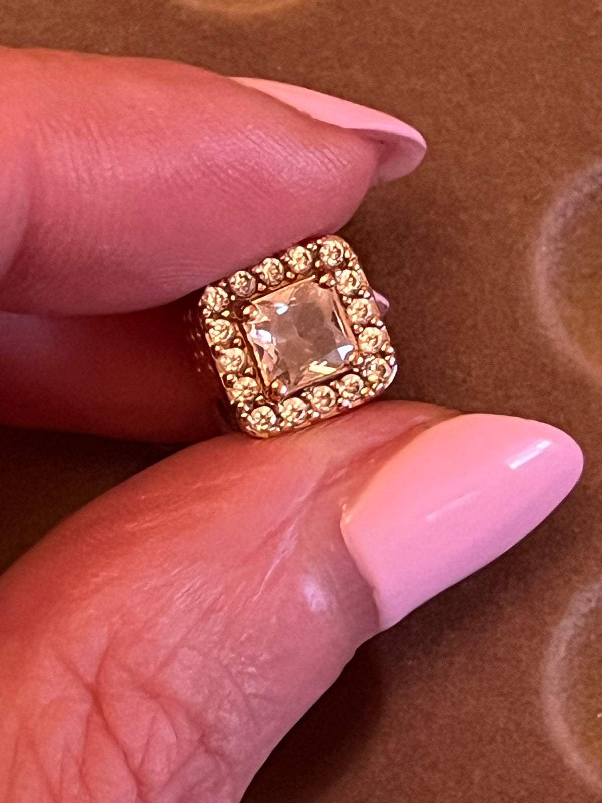 Pandora rose gold diamond shaped charm