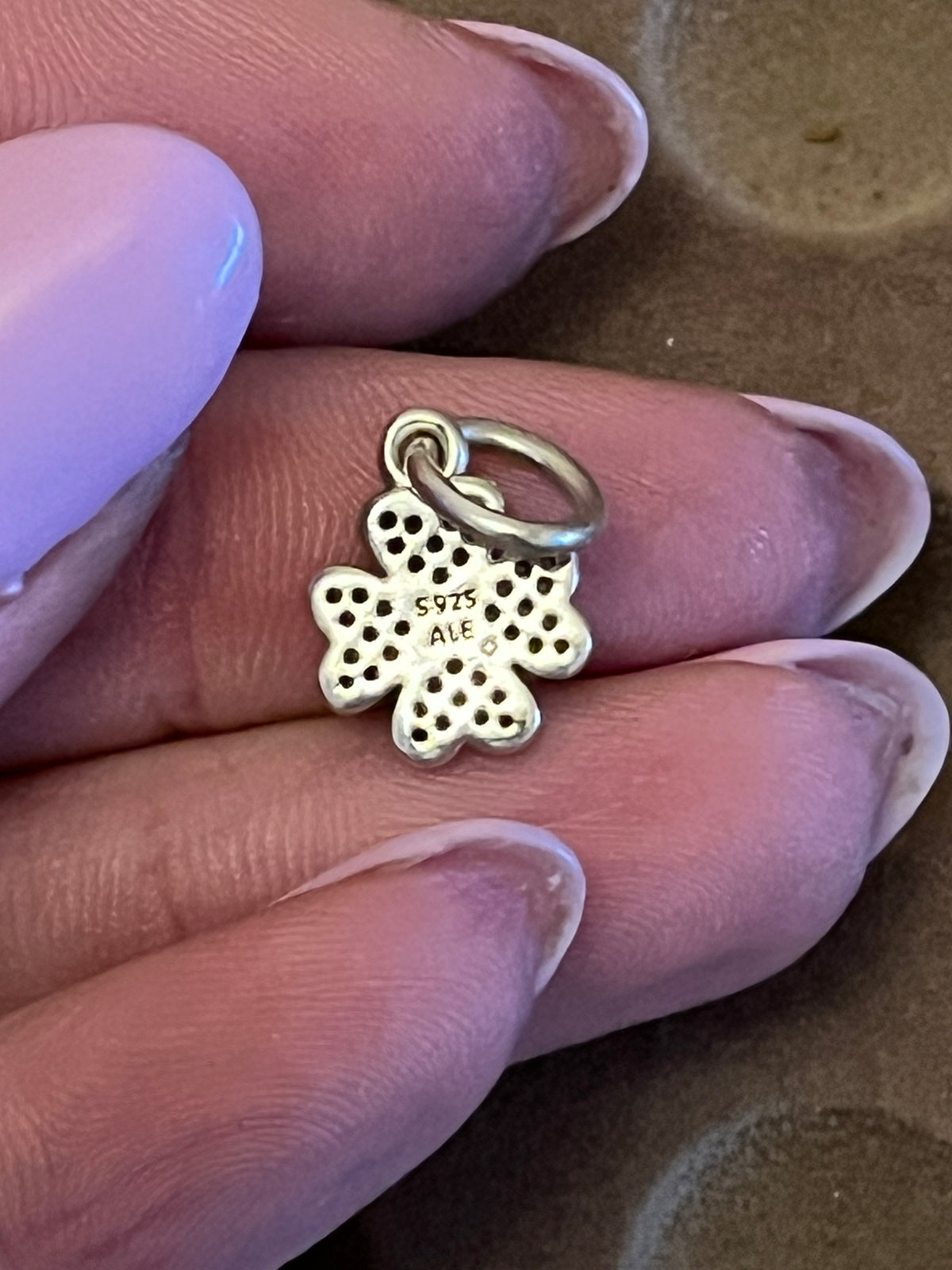 Pandora lucky paved clover charm