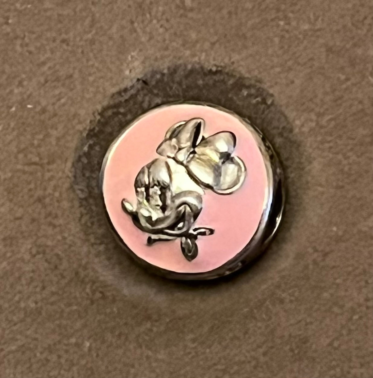 Pandora Disney Minnie Mouse charm