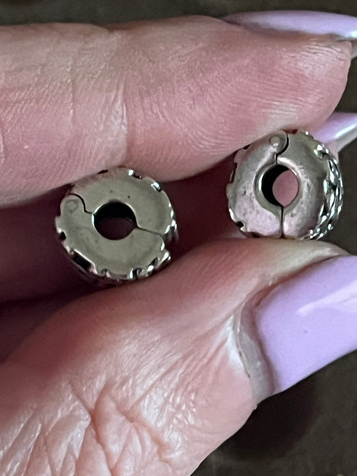 Pandora swirls clips